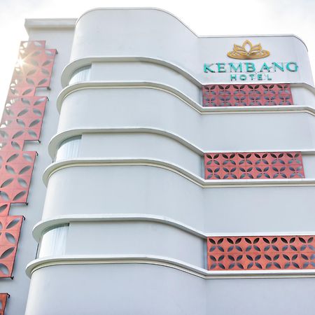Kembang Hotel Cihampelas Bandung Buitenkant foto
