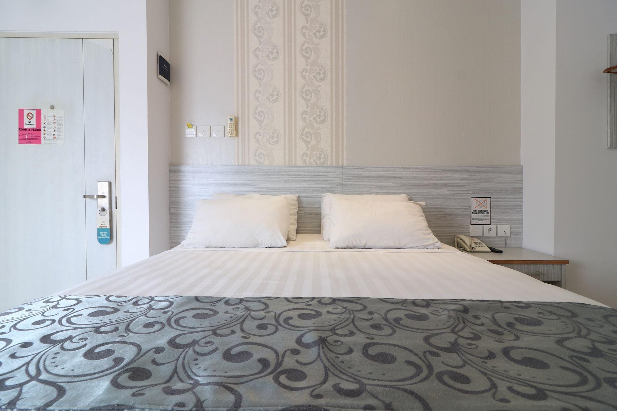 Kembang Hotel Cihampelas Bandung Buitenkant foto