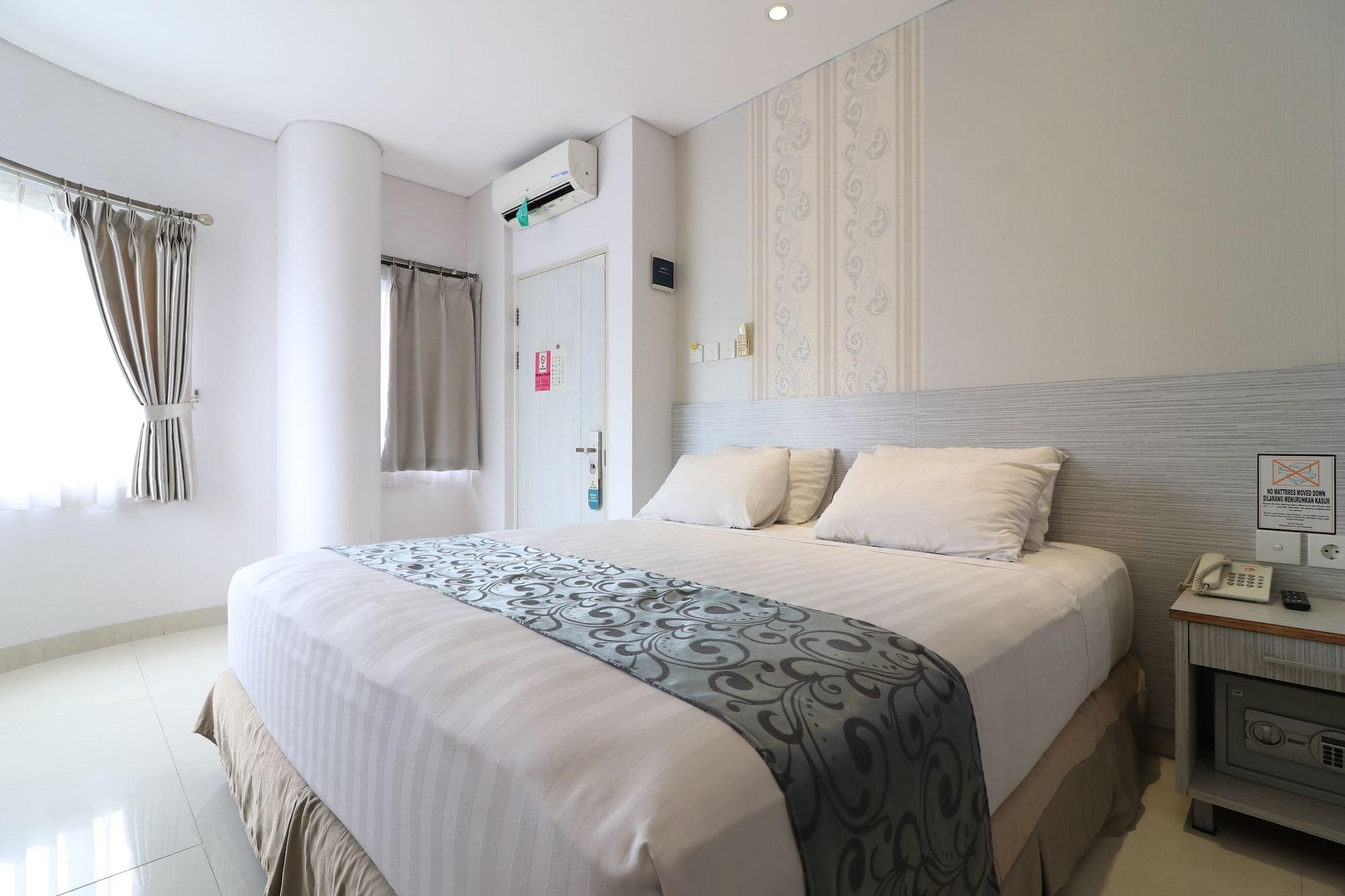 Kembang Hotel Cihampelas Bandung Buitenkant foto
