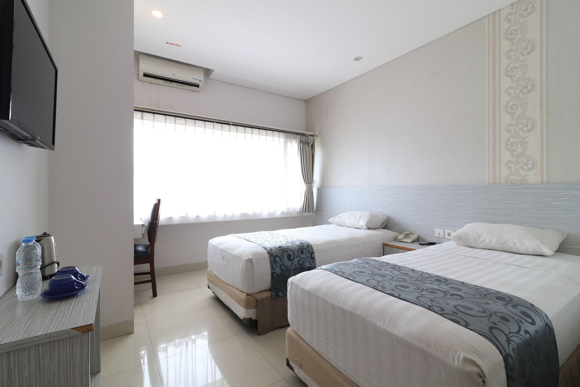 Kembang Hotel Cihampelas Bandung Buitenkant foto