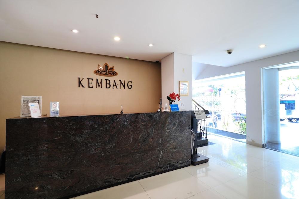 Kembang Hotel Cihampelas Bandung Buitenkant foto