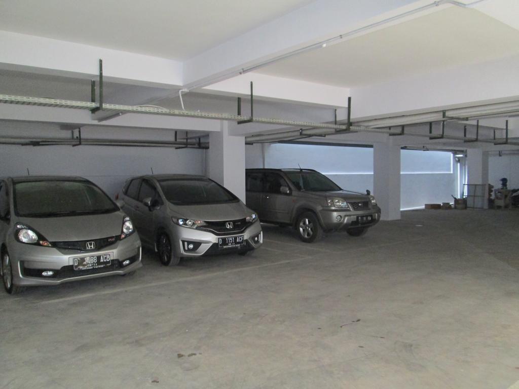 Kembang Hotel Cihampelas Bandung Buitenkant foto