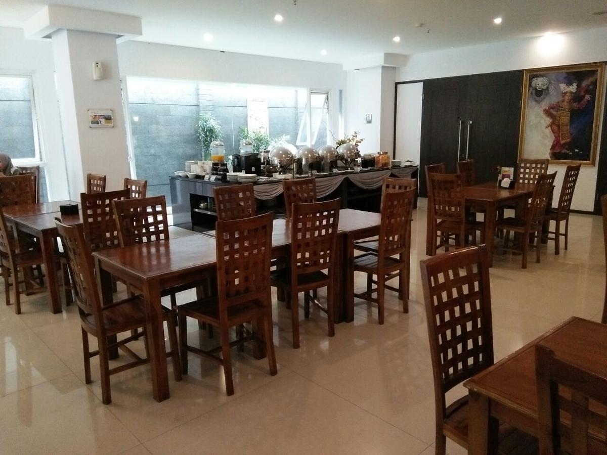 Kembang Hotel Cihampelas Bandung Buitenkant foto