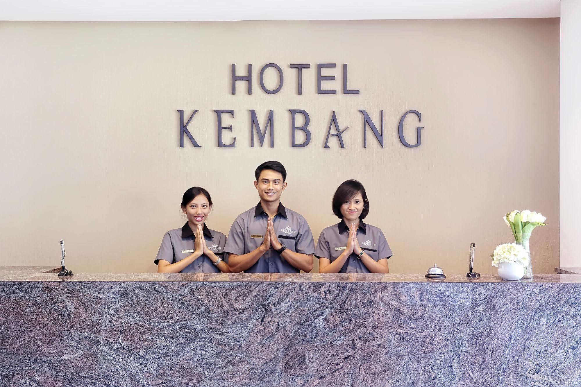 Kembang Hotel Cihampelas Bandung Buitenkant foto